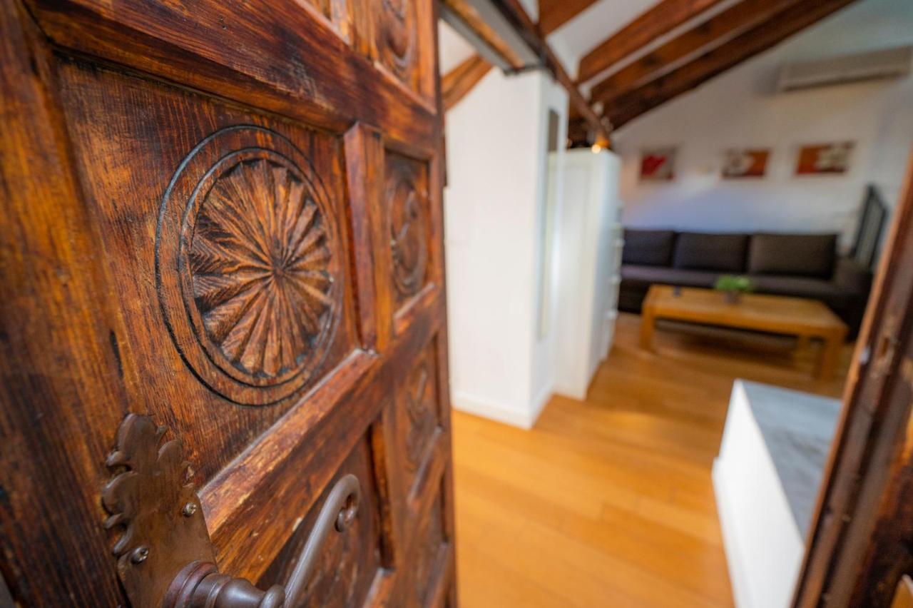 Apartamentos Huertas 马德里 外观 照片