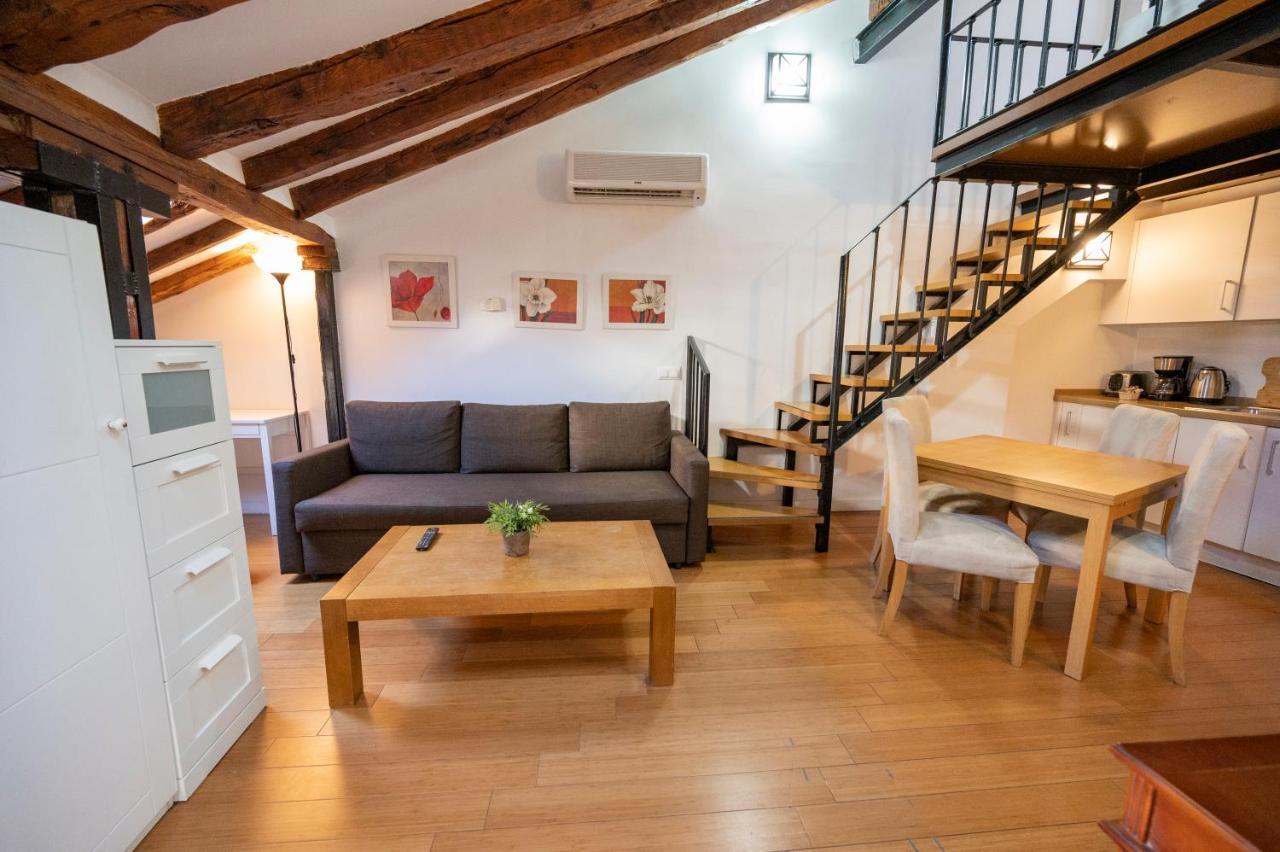 Apartamentos Huertas 马德里 外观 照片