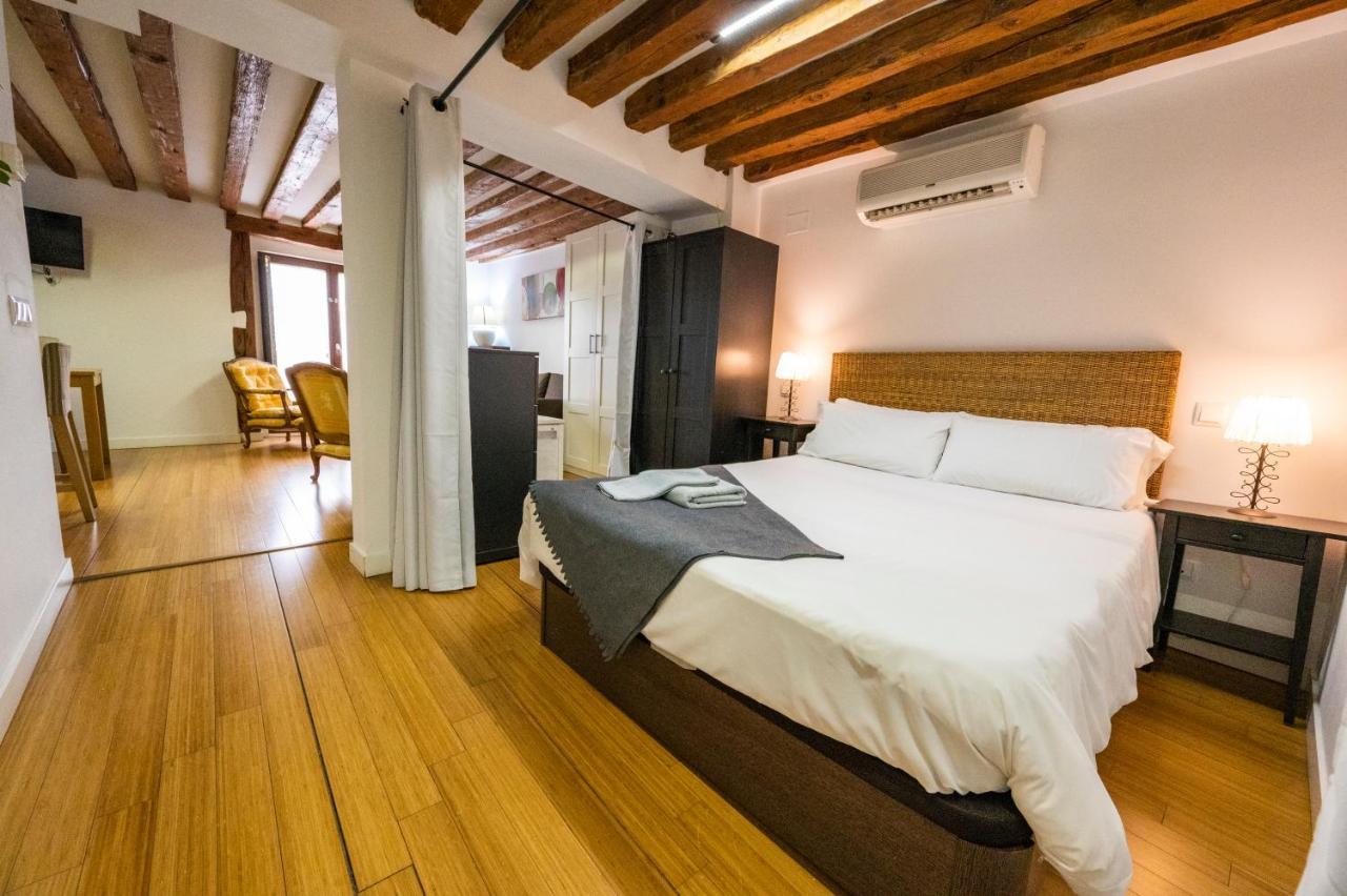 Apartamentos Huertas 马德里 外观 照片